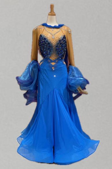 スタンダードドレス　オーシャンブルーストーン【SALE 350,000円】