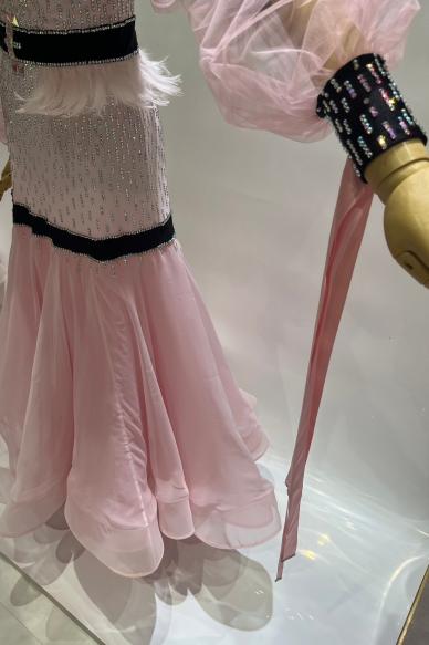 スタンダードドレス　ピンク×ブラック【SALE 330,000円】