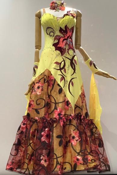 スタンダードドレス　イエロー×オータムフラワー【SALE 220,000円】