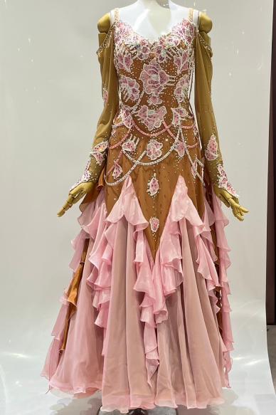 スタンダードドレス　タン×ローズピンク【SALE 220,000円】