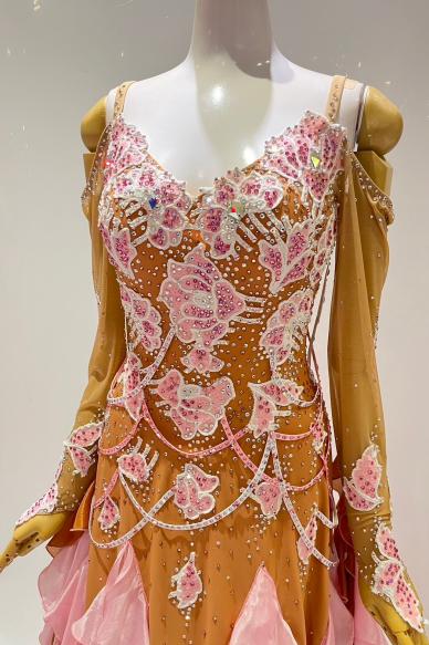 スタンダードドレス　タン×ローズピンク【SALE 220,000円】